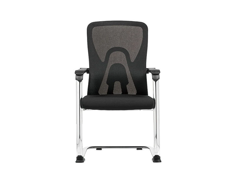 Chaises de salle de conf&eacute;rence en maille &agrave; dossier moyen &agrave; vendre