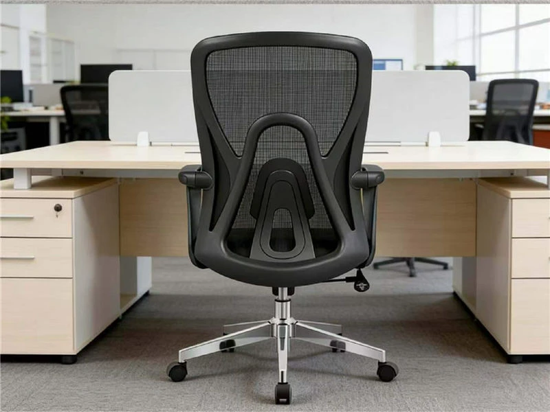 Chaise de travail ergonomique en maille &agrave; dossier moyen avec cadre noir