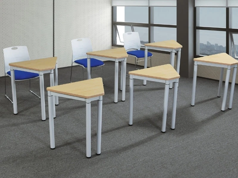 Table de formation Triangle Office pour l'apprentissage collaboratif