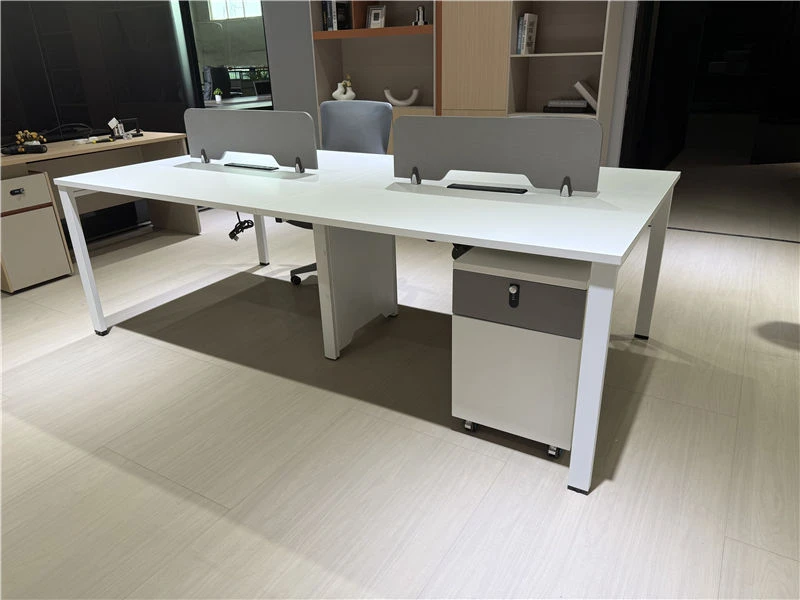 Postes de travail de bureau blancs avec socle mobile