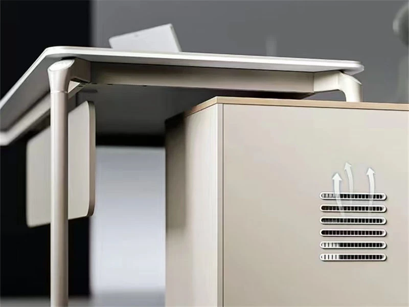 Bureau d'ordinateur ex&eacute;cutif minimaliste avec tiroir et amplificateur. Armoire lat&eacute;rale