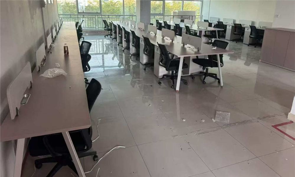 Solution de mobilier pour un immeuble de bureaux d'entreprise en Thaïlande Solution de mobilier pour un immeuble de bureaux d'entreprise en Thaïlande