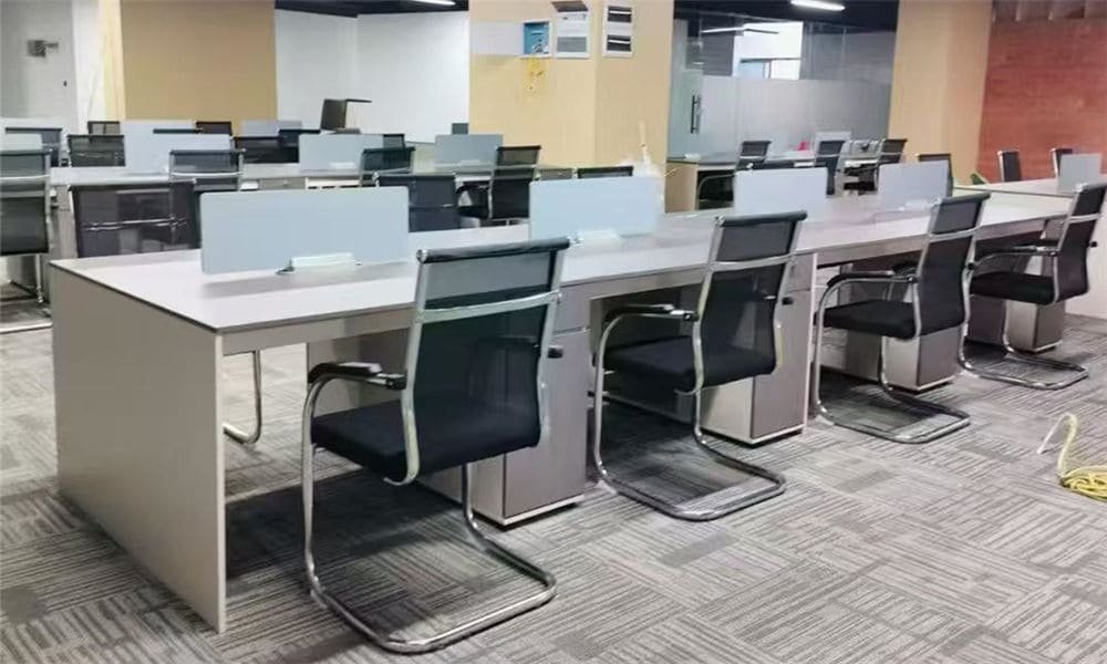 Solution de mobilier pour un immeuble de bureaux d'entreprise en Thaïlande Solution de mobilier pour un immeuble de bureaux d'entreprise en Thaïlande